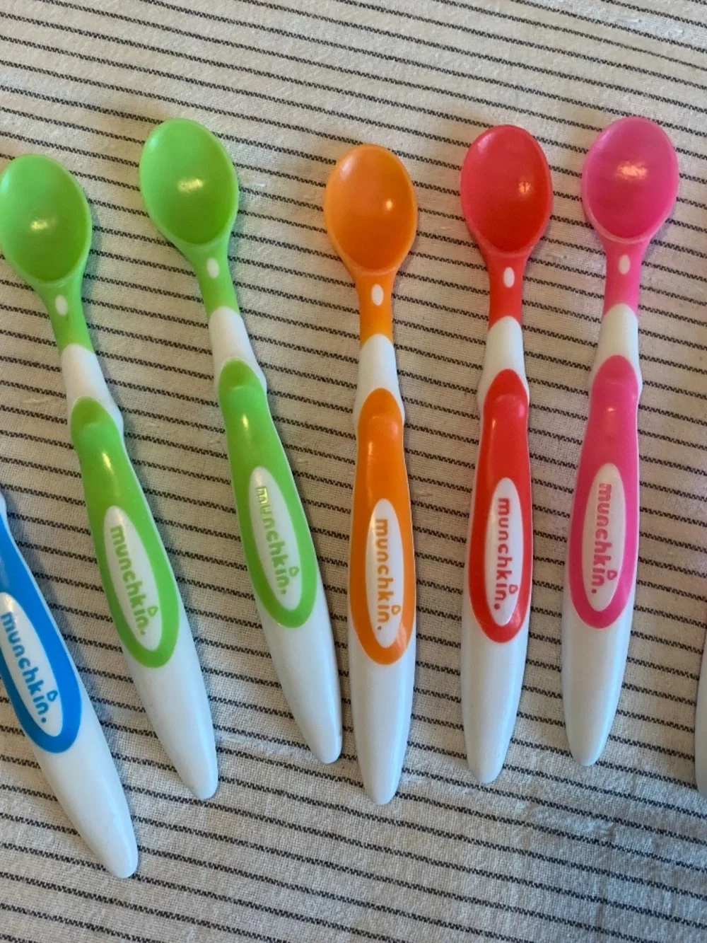 7 Munchkin Soft-Tip Infant Plastic Colored Spoons